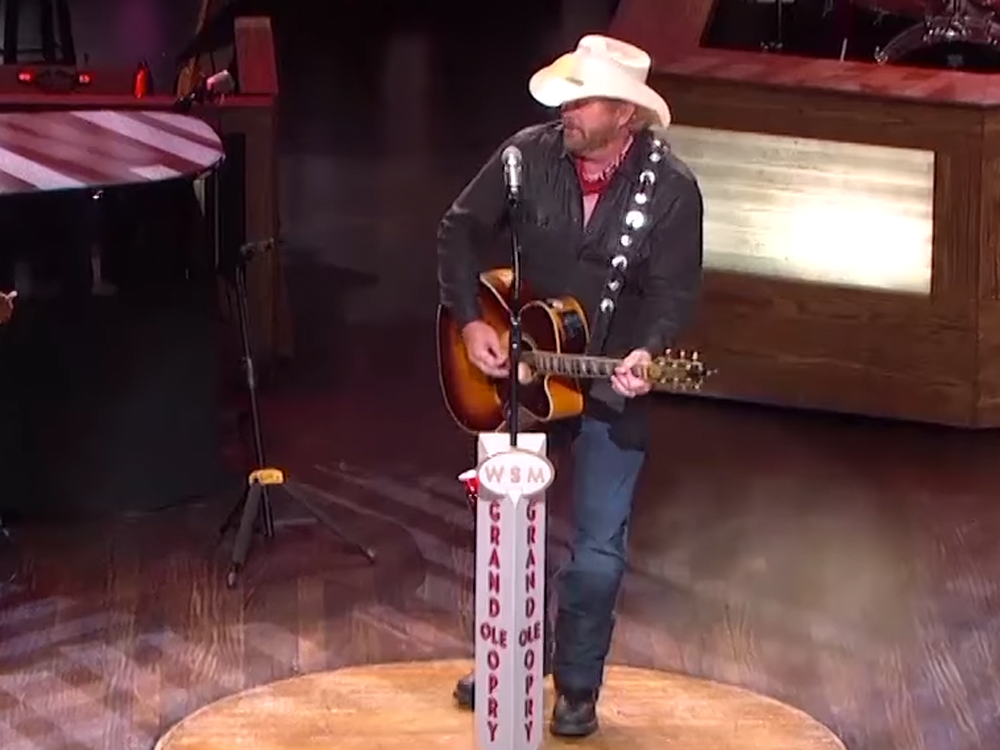 Watch Toby Keith Pay Tribute To Merle Haggard With A 6 Song Medley At